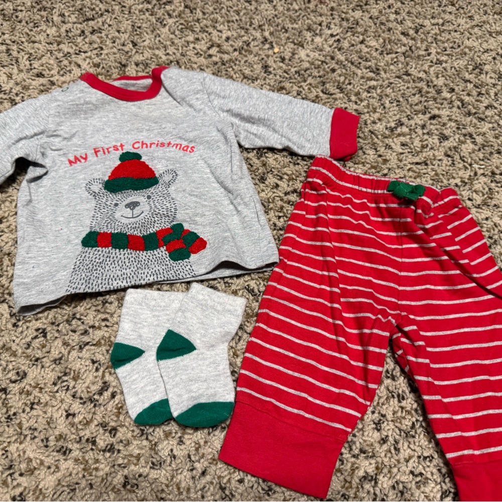 Carter's Christmas Bear Pajama Set - Gray and Red